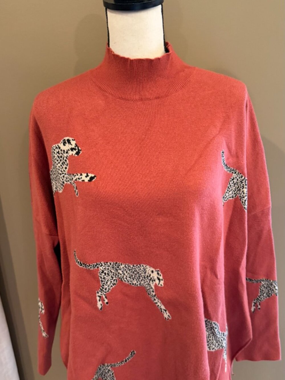 ENTRO Women's Leopard Print Rust Mock Neck Oversized, Size Medium